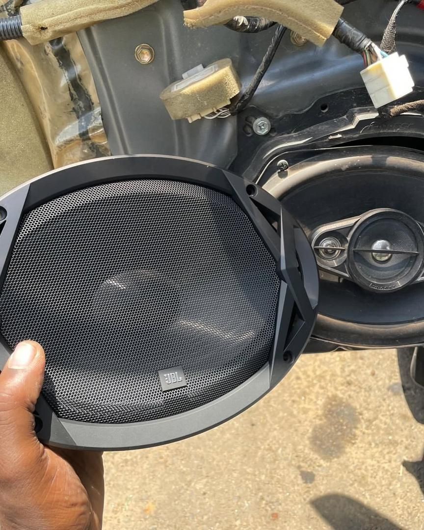 JBL speaker installation